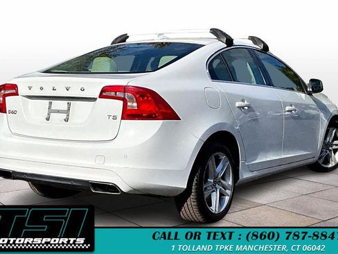 Used 2015 Volvo S60 T5 Premier image 2