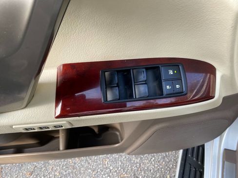 Used 2013 Lexus GX 460 Premium image 16