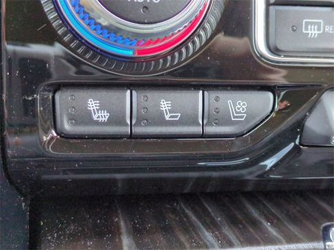 Used 2023 GMC Yukon Denali image 23