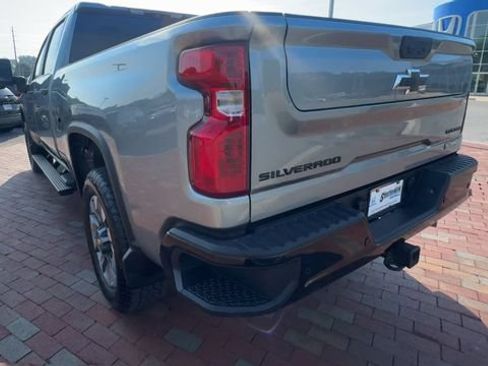 Used 2024 Chevrolet Silverado 2500 Custom w/ Custom Value Package AWD/4WD image 9