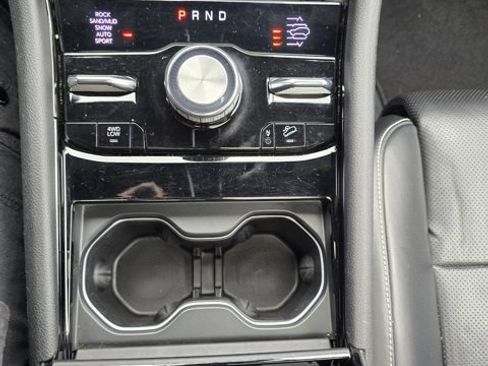 Used 2021 Jeep Grand Cherokee L Overland w/ Luxury Tech Group IV image 18