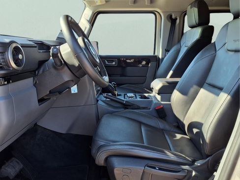 Used 2024 INEOS Grenadier Fieldmaster Edition image 10