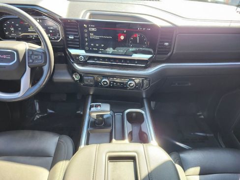 Used 2022 GMC Sierra 1500 Elevation w/ Elevation Premium Package AWD/4WD image 12
