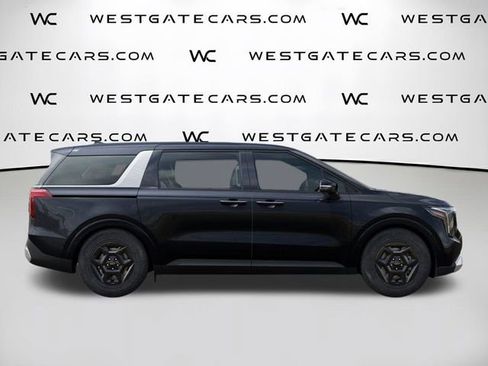 New 2026 Kia Carnival FWD image 10