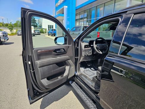 New 2026 Chevrolet Tahoe Z71 w/ Comfort Package AWD/4WD image 21