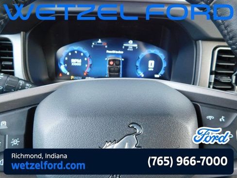 Used 2025 Ford Bronco Badlands AWD/4WD image 27