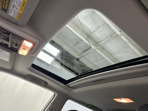 Certified 2024 Toyota 4Runner TRD Off-Road Premium w/ Off Road Premium Plus Package image 18