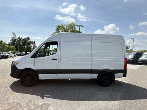 Used 2026 Mercedes-Benz Sprinter 2500 image 2