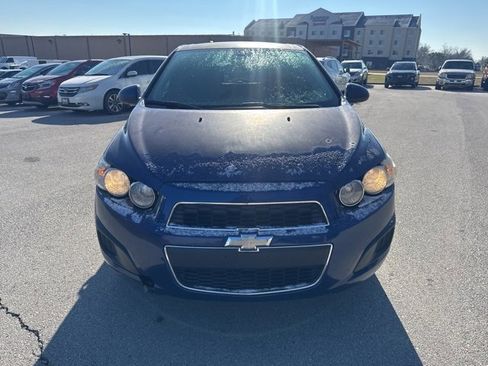 Used 2014 Chevrolet Sonic LT image 2