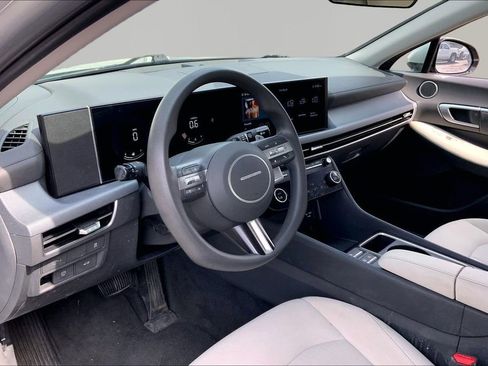 Used 2024 Hyundai Sonata SEL FWD image 11