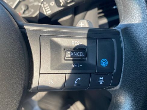 Used 2024 Nissan Rogue SV FWD image 26