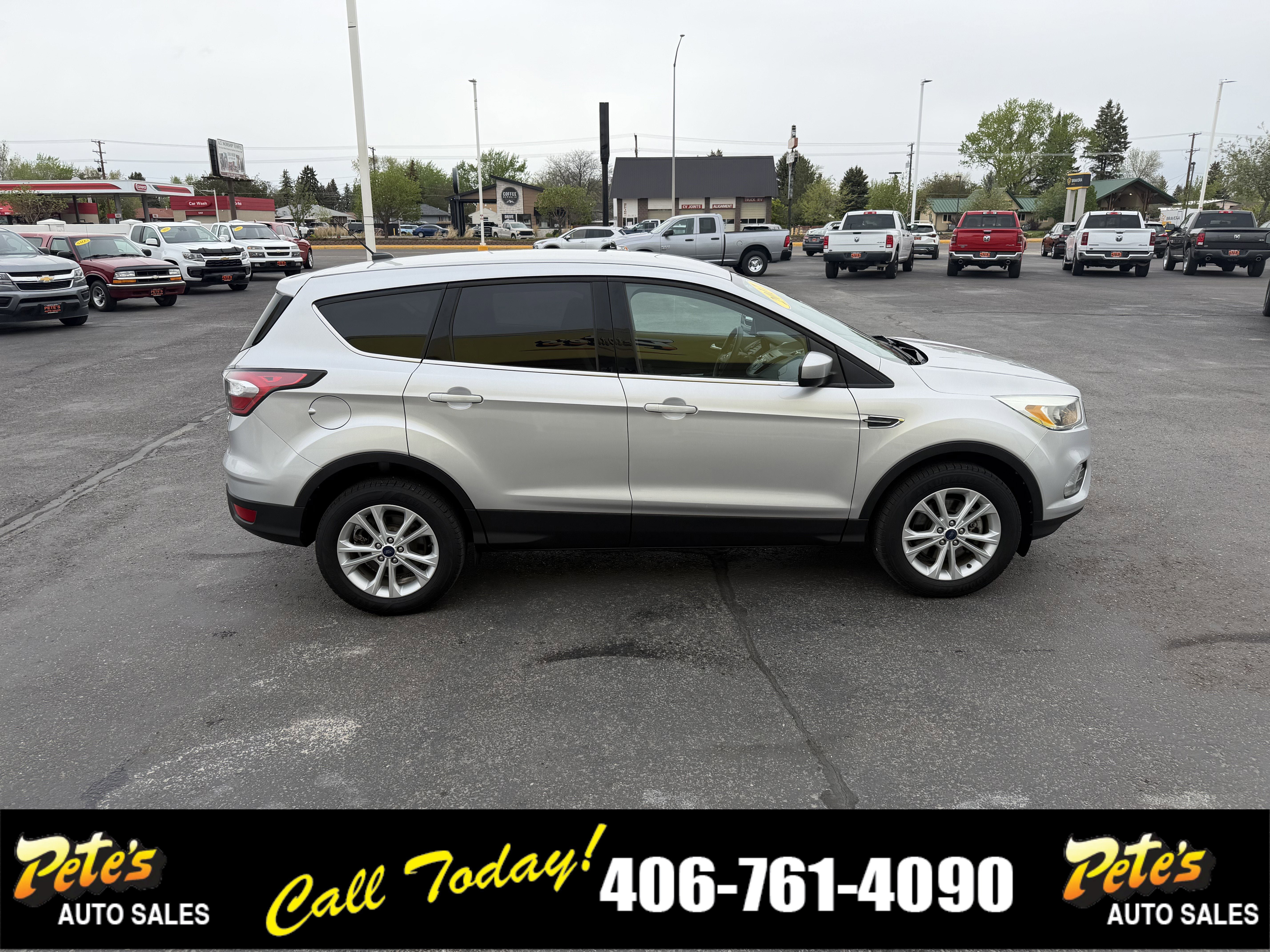 Used 2017 Ford Escape SE AWD/4WD image 5