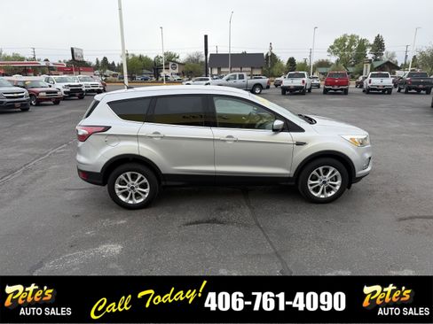 Used 2017 Ford Escape SE AWD/4WD image 5