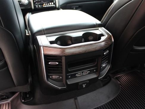Used 2019 RAM 1500 Laramie AWD/4WD image 48