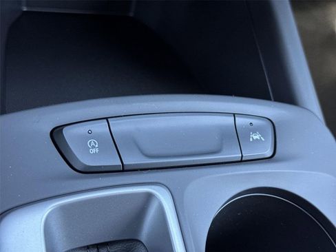 New 2026 Chevrolet Trax LS w/ LS Convenience Package FWD image 19