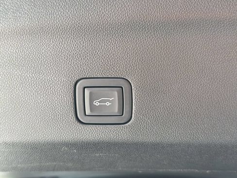 Certified 2023 Chevrolet Tahoe Z71 AWD/4WD image 16