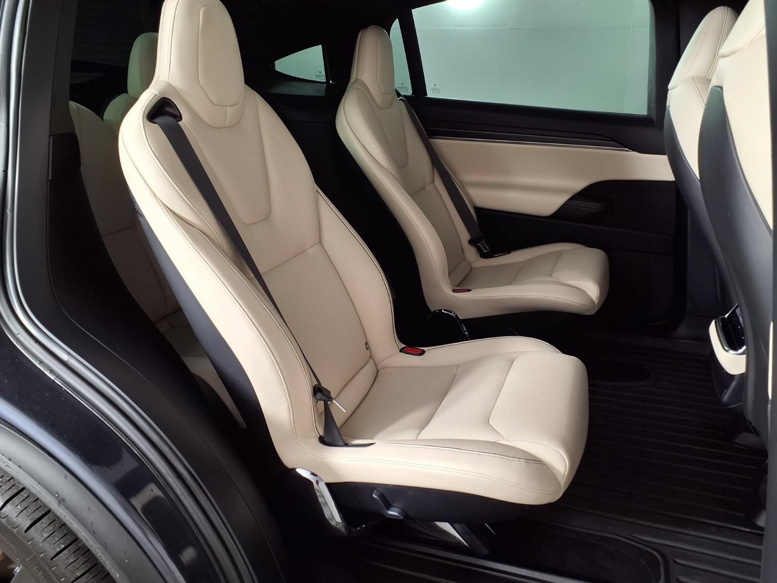 Used 2022 Tesla Model X Plaid AWD/4WD image 10