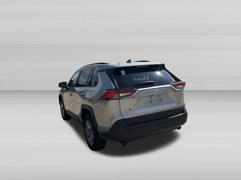 Used 2025 Toyota RAV4 XLE AWD/4WD image 6