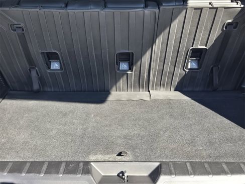 Used 2022 Subaru Ascent Limited w/ Technology Package image 31