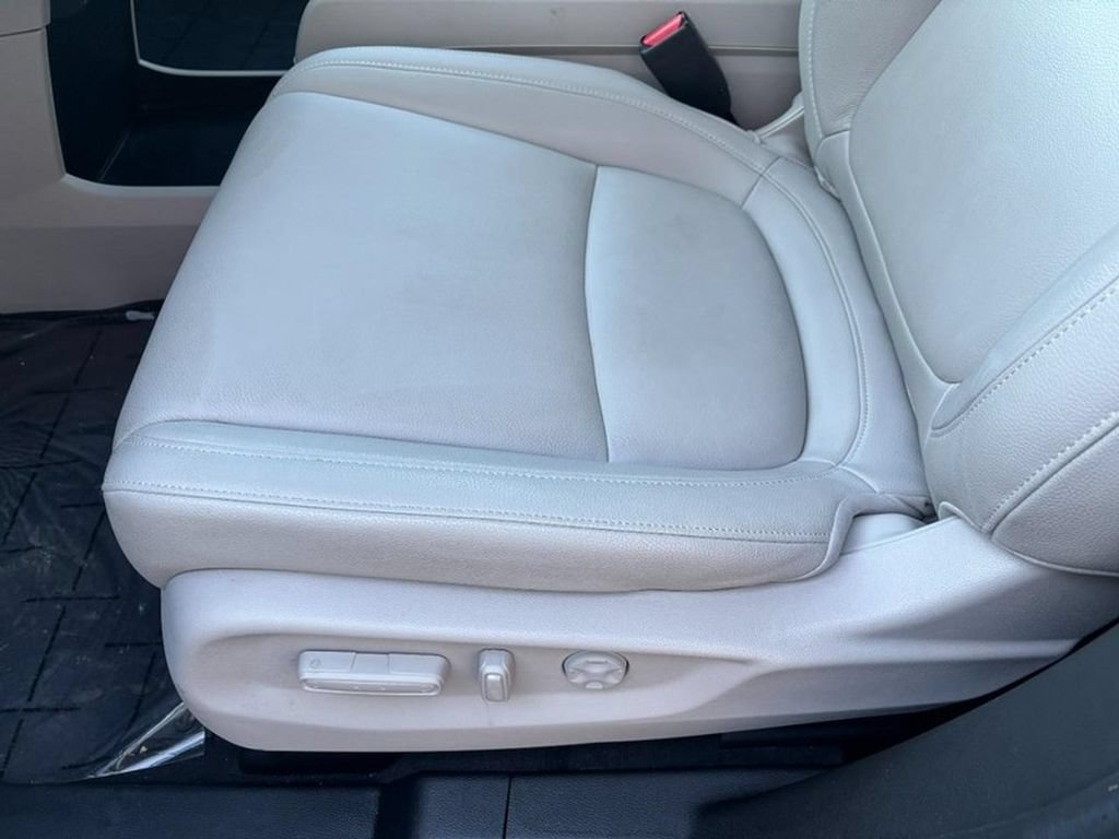 Used 2026 Honda Odyssey EX-L image 19