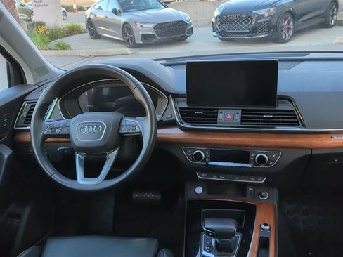 Used 2023 Audi Q5 e Premium Plus w/ Premium Plus Package image 9