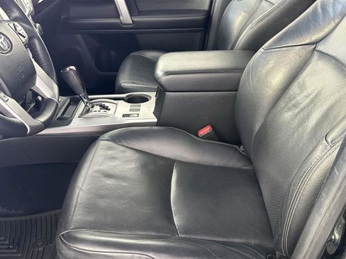 Used 2015 Toyota 4Runner Limited image 11