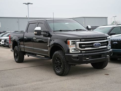 Used 2022 Ford F250 Platinum w/ Tremor Off-Road Package image 4