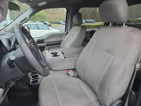 Used 2016 Ford F150 XLT image 14