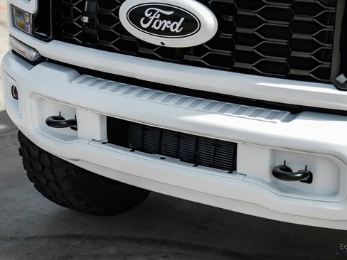 Used 2026 Ford F450 Lariat w/ FX4 Off-Road Package image 35