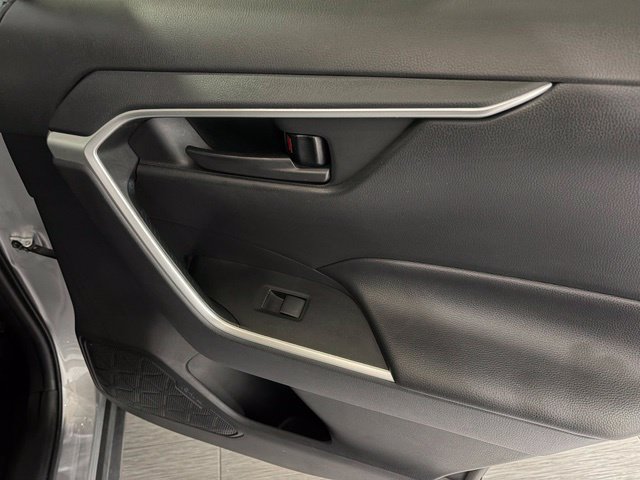 Used 2019 Toyota RAV4 LE w/ Carpet Mat Package FWD image 12