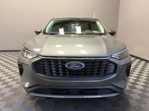 Used 2024 Ford Escape Active w/ Cold Weather Package FWD image 4