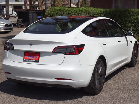 Used 2023 Tesla Model 3 Standard Range RWD image 9