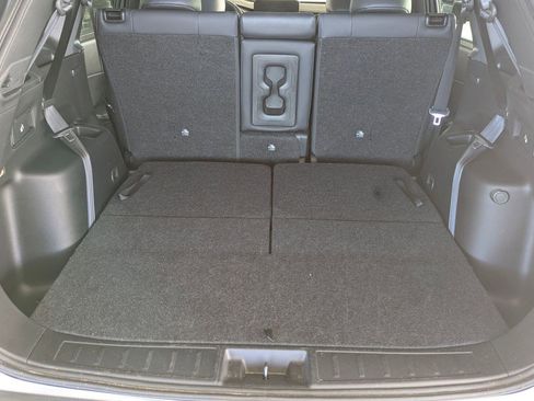 Used 2023 Mitsubishi Outlander SE image 20