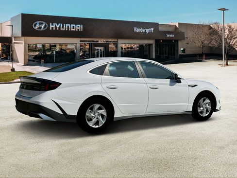 New 2025 Hyundai Sonata SE FWD image 8