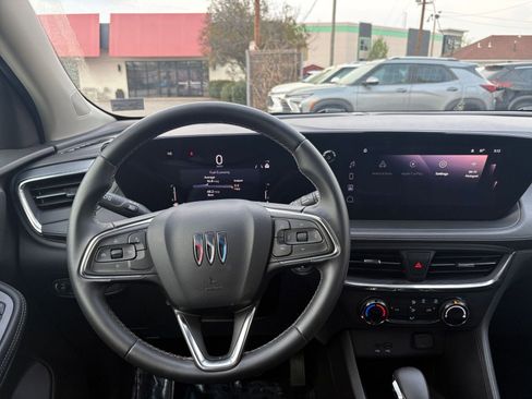Used 2025 Buick Encore GX Preferred FWD image 33
