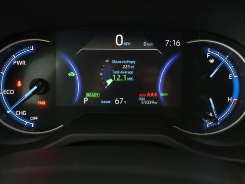 Used 2021 Toyota RAV4 Limited image 15