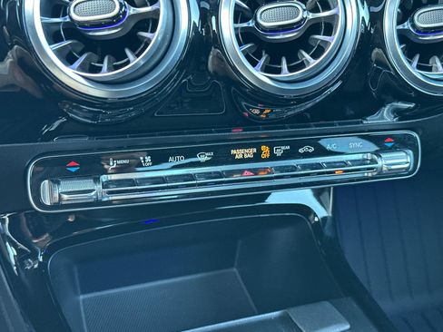 Certified 2022 Mercedes-Benz CLA 250 image 21