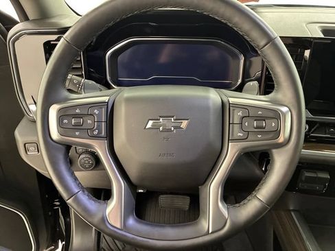 Used 2025 Chevrolet Silverado 1500 RST AWD/4WD image 22