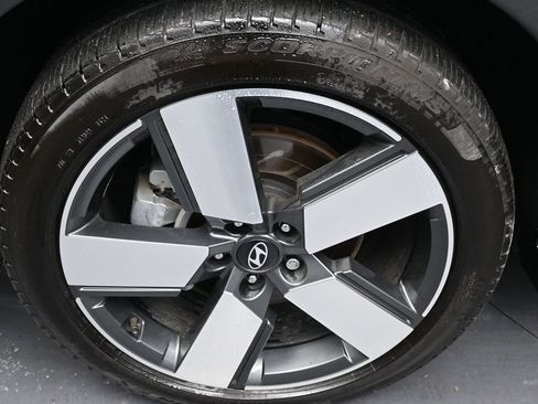 Used 2024 Hyundai Santa Fe Limited image 41