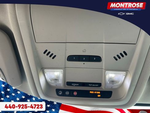 Used 2019 Buick Regal Preferred w/ Sights and Sounds Package AWD/4WD image 18