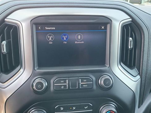 Used 2020 Chevrolet Silverado 1500 LT image 5