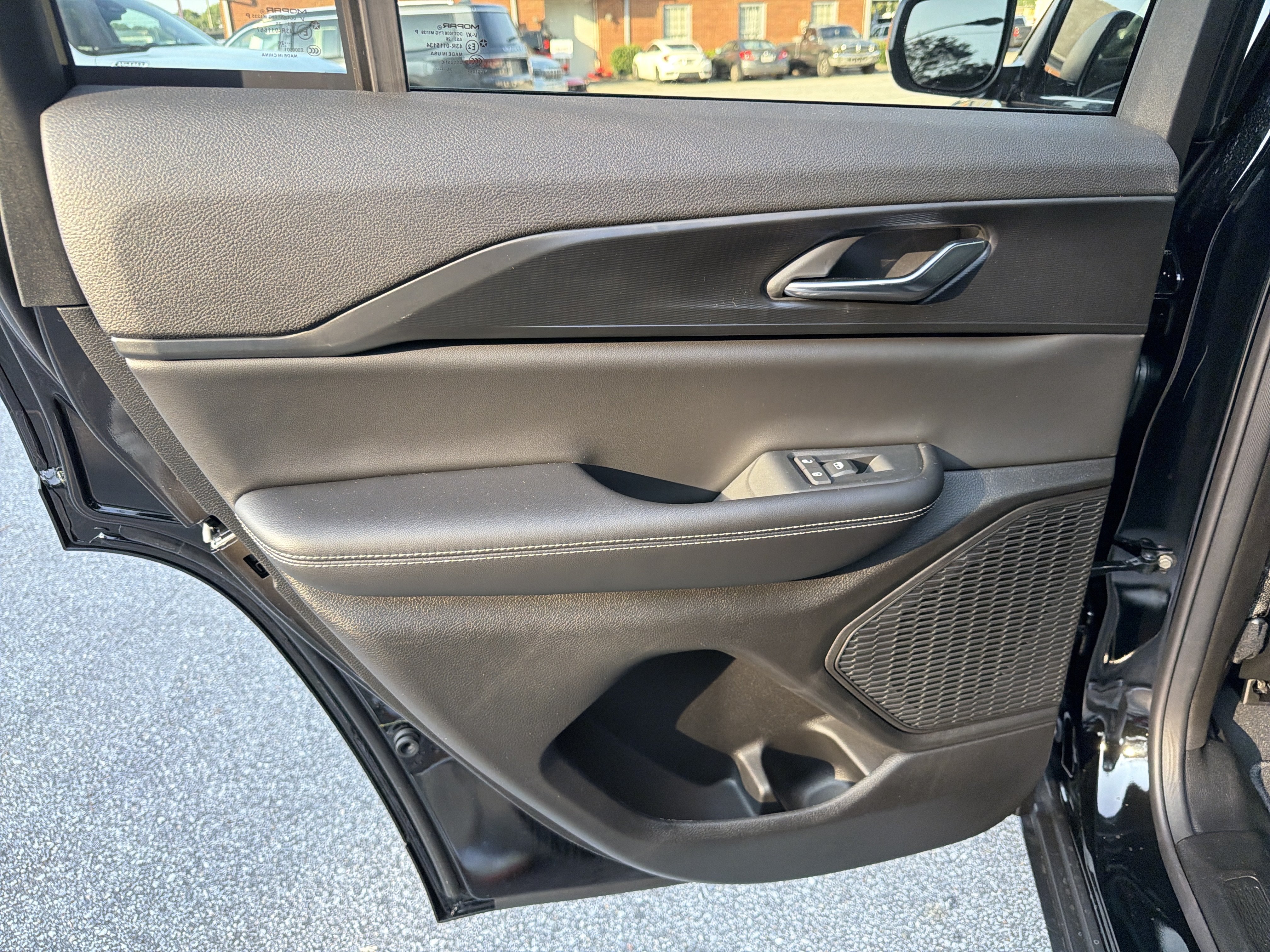 New 2027 Jeep Grand Cherokee Laredo X RWD image 21
