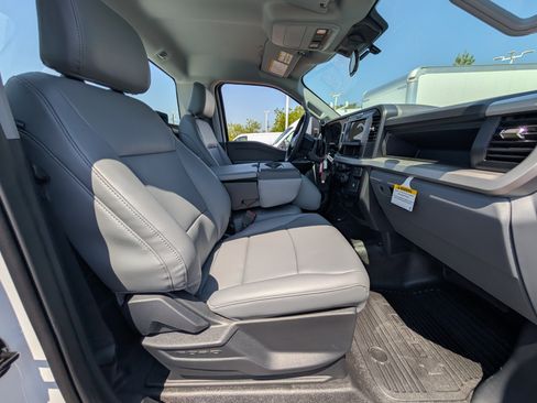 New 2026 Ford F250 XL w/ XL Driver Assist Package AWD/4WD image 6