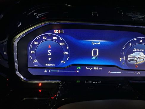 Used 2024 Chevrolet Silverado 1500 RST w/ Convenience Package II image 4