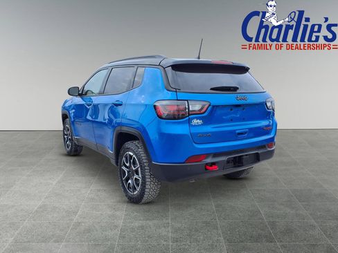 Used 2024 Jeep Compass Trailhawk w/ Trailhawk Elite Group image 5