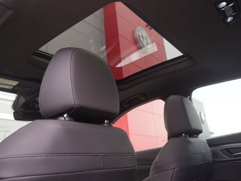 New 2024 Alfa Romeo Tonale Veloce image 29