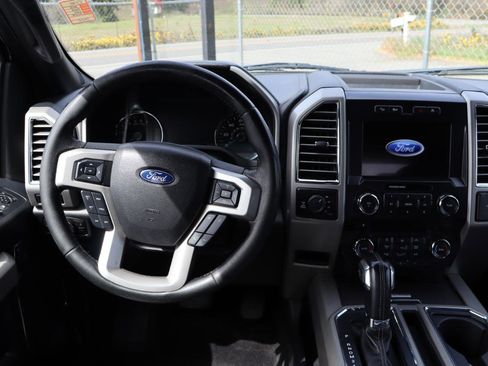 Used 2016 Ford F150 Lariat image 5