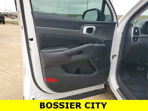 Used 2021 Kia Sorento SX image 23