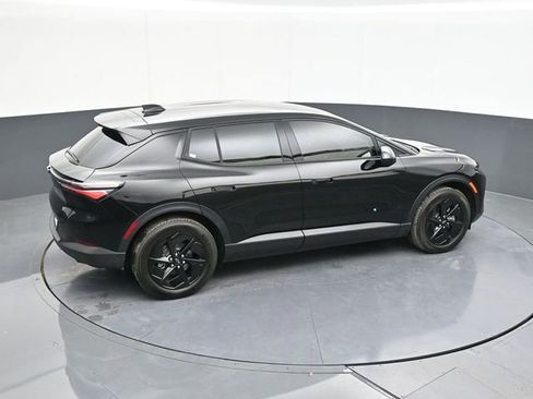 New 2026 Chevrolet Equinox EV LT image 54