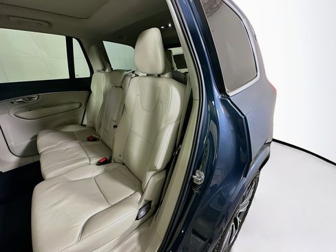 Used 2020 Volvo XC90 T5 Momentum w/ Protection Package Premier image 26